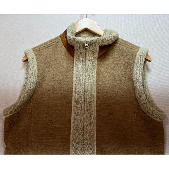 Woolrich Womens Fleece Vest Sweater Medium Tan Sherpa Lined Full Zip Outdoors - Picture 3 of 10